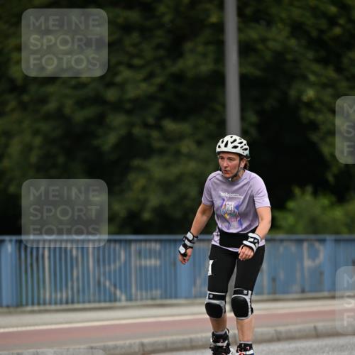 29.06.2025 - hella hamburg halbmarathon Dr. Thomas Lammeyer http://msf.ph/oto/8144067 29.06.2025 09:12:26 Kennedybrücke  meine-sportfotos.de