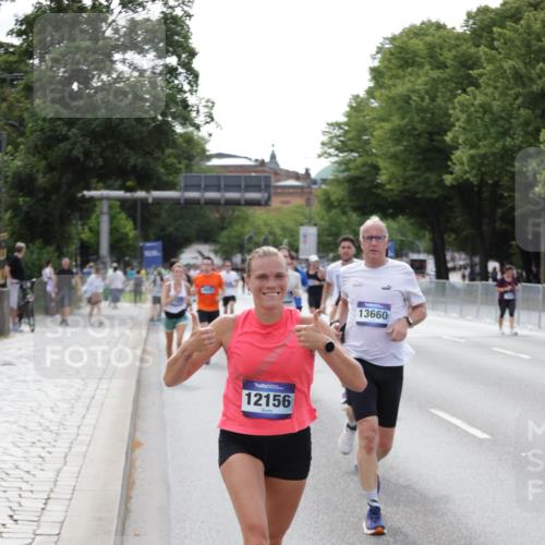 29.06.2025 - hella hamburg halbmarathon Jannik Wohlers http://msf.ph/oto/8144082 29.06.2025 10:08:51 Lombardsbrücke 1147, 1188, 1838, 2978, 4859, 5806, 5885, 6674, 7187, 9718, 10194, 10819, 11067, 11496, 12156, 12862, 13210, 13660, 14736, 17347, 18726, 18727 meine-sportfotos.de