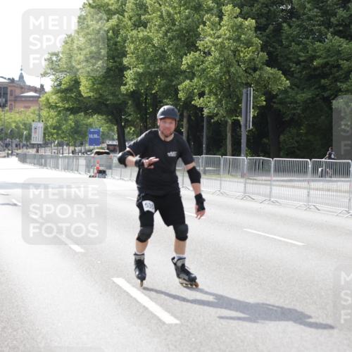 29.06.2025 - hella hamburg halbmarathon Jannik Wohlers http://msf.ph/oto/8144091 29.06.2025 09:07:30 Lombardsbrücke  meine-sportfotos.de