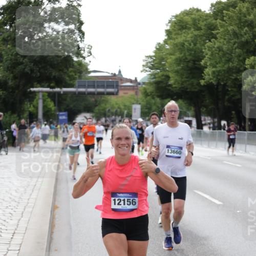29.06.2025 - hella hamburg halbmarathon Jannik Wohlers http://msf.ph/oto/8144093 29.06.2025 10:08:51 Lombardsbrücke 1147, 1188, 1838, 2978, 4859, 5806, 5885, 6674, 7187, 9718, 10194, 10819, 11067, 11496, 12156, 12862, 13210, 13660, 14736, 17347, 18726, 18727 meine-sportfotos.de