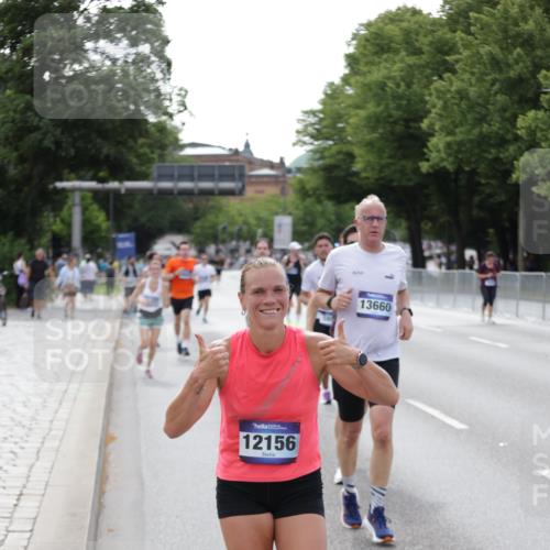 29.06.2025 - hella hamburg halbmarathon Jannik Wohlers http://msf.ph/oto/8144103 29.06.2025 10:08:51 Lombardsbrücke 1147, 1188, 1838, 2978, 4859, 5806, 5885, 6674, 7187, 9718, 10194, 10819, 11067, 11496, 12156, 12862, 13210, 13660, 14736, 17347, 18726, 18727 meine-sportfotos.de
