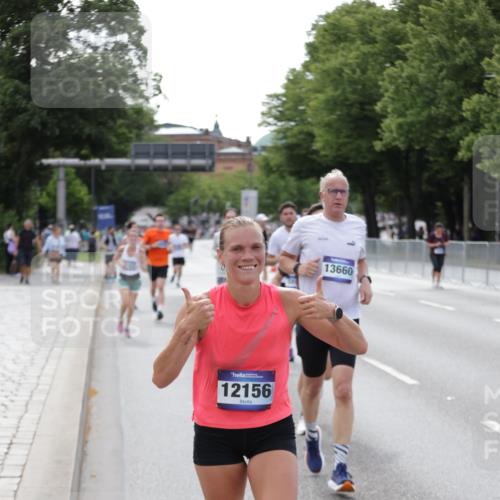 29.06.2025 - hella hamburg halbmarathon Jannik Wohlers http://msf.ph/oto/8144107 29.06.2025 10:08:51 Lombardsbrücke 1147, 1188, 1838, 2978, 4859, 5806, 5885, 6674, 7187, 9718, 10194, 10819, 11067, 11496, 12156, 12862, 13210, 13660, 14736, 17347, 18726, 18727 meine-sportfotos.de