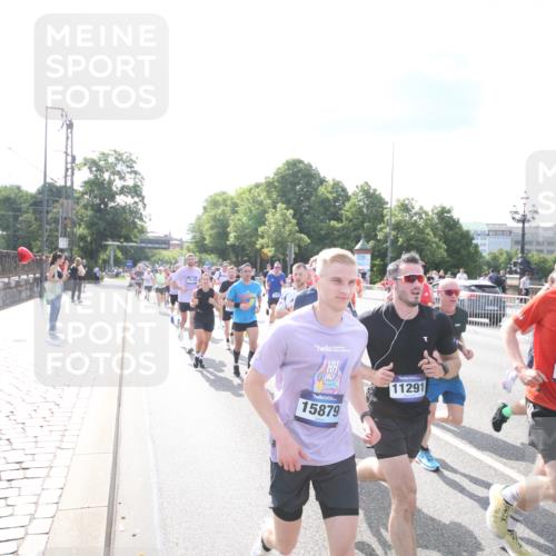 29.06.2025 - hella hamburg halbmarathon Jannik Wohlers http://msf.ph/oto/8144114 29.06.2025 09:52:39 Lombardsbrücke 1012, 1391, 1735, 1782, 2048, 2213, 2233, 2234, 2590, 2788, 2970, 3021, 3098, 3304, 3907, 3917, 3928, 4981, 4997, 5132, 5476, 5682, 6081, 6152, 6712, 6716, 7005, 7093, 7147, 8063, 8145, 8467, 8664, 8694, 8704, 8722, 8819, 9081, 9232, 9374, 9538, 9540, 9585, 10208, 10211, 10216, 10313, 10750, 11094, 11153, 11291, 11346, 11469, 11778, 12154, 12534, 12685, 12783, 12966, 13015, 13051, 13709, 13782, 14351, 14661, 14690, 15126, 15133 meine-sportfotos.de