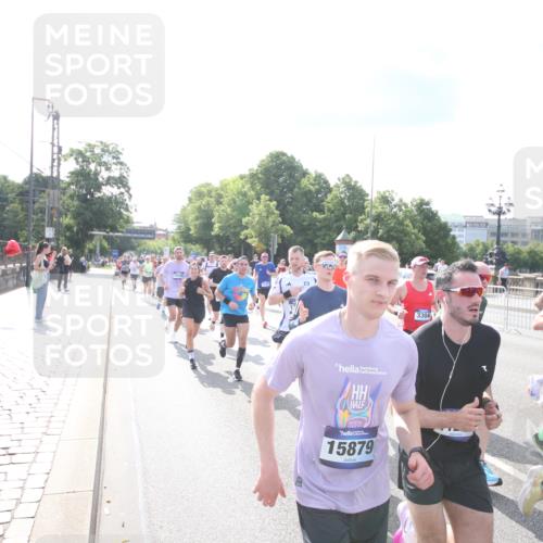 29.06.2025 - hella hamburg halbmarathon Jannik Wohlers http://msf.ph/oto/8144129 29.06.2025 09:52:39 Lombardsbrücke 1012, 1391, 1735, 1782, 2048, 2213, 2233, 2234, 2590, 2788, 2970, 3021, 3098, 3304, 3907, 3917, 3928, 4981, 4997, 5132, 5476, 5682, 6081, 6152, 6712, 6716, 7005, 7093, 7147, 8063, 8145, 8467, 8664, 8694, 8704, 8722, 8819, 9081, 9232, 9374, 9538, 9540, 9585, 10208, 10211, 10216, 10313, 10750, 11094, 11153, 11291, 11346, 11469, 11778, 12154, 12534, 12685, 12783, 12966, 13015, 13051, 13709, 13782, 14351, 14661, 14690, 15126, 15133 meine-sportfotos.de