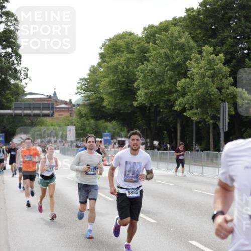 29.06.2025 - hella hamburg halbmarathon Jannik Wohlers http://msf.ph/oto/8144130 29.06.2025 10:08:53 Lombardsbrücke 1147, 1188, 1838, 2978, 4859, 5806, 5885, 6674, 7187, 9718, 10194, 10819, 11067, 11496, 12156, 12862, 13210, 13660, 14736, 17347, 18726, 18727, 19166 meine-sportfotos.de