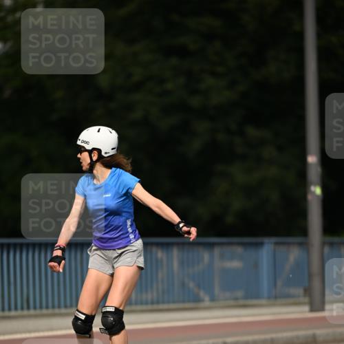 29.06.2025 - hella hamburg halbmarathon Dr. Thomas Lammeyer http://msf.ph/oto/8144167 29.06.2025 09:12:43 Kennedybrücke  meine-sportfotos.de