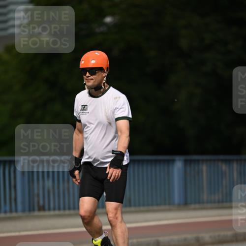 29.06.2025 - hella hamburg halbmarathon Dr. Thomas Lammeyer http://msf.ph/oto/8144189 29.06.2025 09:12:44 Kennedybrücke  meine-sportfotos.de