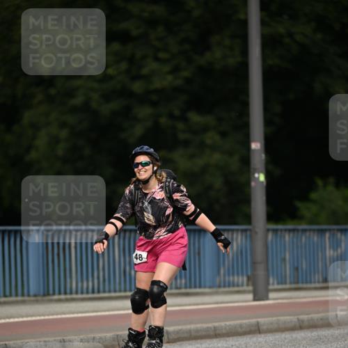 29.06.2025 - hella hamburg halbmarathon Dr. Thomas Lammeyer http://msf.ph/oto/8144198 29.06.2025 09:12:45 Kennedybrücke  meine-sportfotos.de