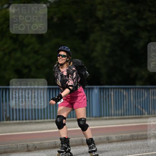 29.06.2025 - hella hamburg halbmarathon Dr. Thomas Lammeyer http://msf.ph/oto/8144220 29.06.2025 09:12:46 Kennedybrücke  meine-sportfotos.de