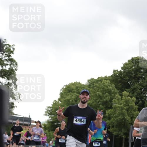 29.06.2025 - hella hamburg halbmarathon Jannik Wohlers http://msf.ph/oto/8144324 29.06.2025 10:46:22 Lombardsbrücke 1363, 1371, 1375, 1720, 1999, 2162, 2211, 2320, 2981, 3277, 3406, 3407, 3734, 3823, 4202, 4296, 4342, 4355, 4604, 5700, 6740, 7412, 7827, 8477, 8486, 8553, 9050, 9092, 9139, 9243, 9691, 9743, 10230, 10514, 10515, 10591, 12140, 13195, 13756, 13757, 13885, 13969, 14011, 14181, 14261, 14891, 15852, 16882, 16987, 17419, 17459, 18315, 18881, 18924, 18950 meine-sportfotos.de