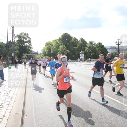 29.06.2025 - hella hamburg halbmarathon Jannik Wohlers http://msf.ph/oto/8144350 29.06.2025 09:53:02 Lombardsbrücke 1466, 1558, 1750, 1759, 2365, 2402, 2623, 3146, 3414, 4091, 4310, 4553, 5022, 5460, 5623, 5624, 5692, 6071, 6203, 6282, 6375, 6460, 6903, 7204, 7322, 7450, 7765, 9126, 9200, 9303, 9305, 9534, 9544, 9794, 9965, 10246, 10789, 11283, 11648, 11858, 12035, 12643, 13009, 13303, 13450, 13690, 14034, 14200, 14275, 14464, 14794, 15519, 15629, 15803, 15900, 16105, 16286, 16333, 16617, 16685, 16725, 17384, 17718, 17729, 17748, 17960, 18678 meine-sportfotos.de