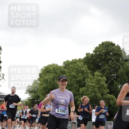 29.06.2025 - hella hamburg halbmarathon Jannik Wohlers http://msf.ph/oto/8144424 29.06.2025 10:46:26 Lombardsbrücke 1073, 1286, 1363, 1371, 1375, 1720, 1999, 2162, 2211, 2320, 2556, 2981, 3277, 3406, 3407, 3734, 3823, 4202, 4296, 4342, 5111, 5114, 5700, 5796, 5953, 6740, 7412, 7827, 8477, 8486, 8553, 8684, 9050, 9092, 9139, 9243, 9743, 9758, 10514, 10515, 10591, 11618, 12140, 12258, 13195, 13756, 13757, 13885, 14011, 14181, 14680, 14891, 16987, 17288, 17419, 17459, 18315, 18881, 18924, 18950 meine-sportfotos.de