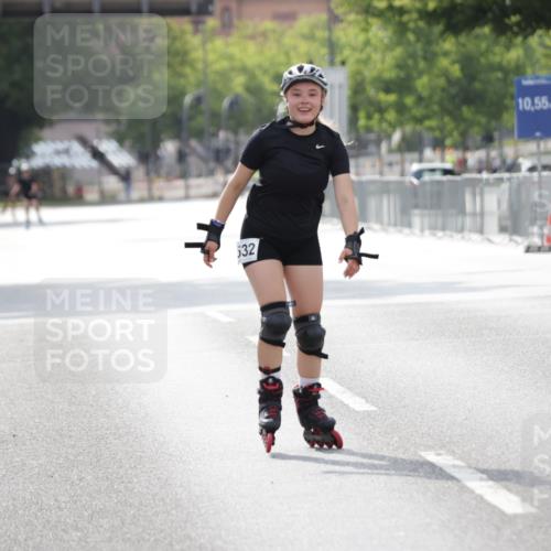 29.06.2025 - hella hamburg halbmarathon Jannik Wohlers http://msf.ph/oto/8144438 29.06.2025 09:07:39 Lombardsbrücke  meine-sportfotos.de
