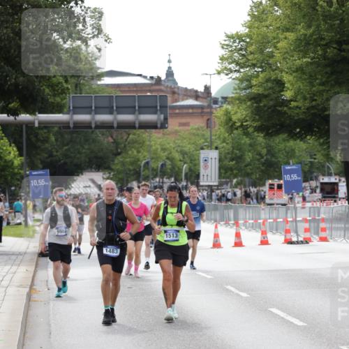 29.06.2025 - hella hamburg halbmarathon Jannik Wohlers http://msf.ph/oto/8144451 29.06.2025 10:09:04 Lombardsbrücke 1456, 1483, 1513, 2978, 4859, 5806, 5885, 6674, 7187, 8090, 9988, 10194, 12156, 12862, 15697, 16688, 18726, 18727, 19166 meine-sportfotos.de