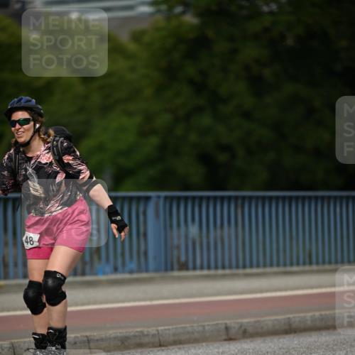 29.06.2025 - hella hamburg halbmarathon Dr. Thomas Lammeyer http://msf.ph/oto/8144456 29.06.2025 09:12:46 Kennedybrücke  meine-sportfotos.de