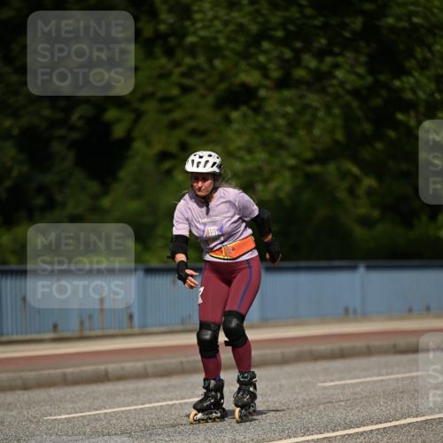 29.06.2025 - hella hamburg halbmarathon Dr. Thomas Lammeyer http://msf.ph/oto/8144461 29.06.2025 09:10:00 Kennedybrücke  meine-sportfotos.de