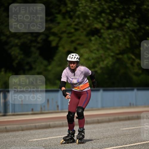 29.06.2025 - hella hamburg halbmarathon Dr. Thomas Lammeyer http://msf.ph/oto/8144469 29.06.2025 09:10:00 Kennedybrücke  meine-sportfotos.de