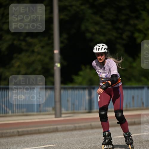 29.06.2025 - hella hamburg halbmarathon Dr. Thomas Lammeyer http://msf.ph/oto/8144513 29.06.2025 09:10:01 Kennedybrücke  meine-sportfotos.de