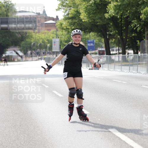 29.06.2025 - hella hamburg halbmarathon Jannik Wohlers http://msf.ph/oto/8144516 29.06.2025 09:07:40 Lombardsbrücke  meine-sportfotos.de