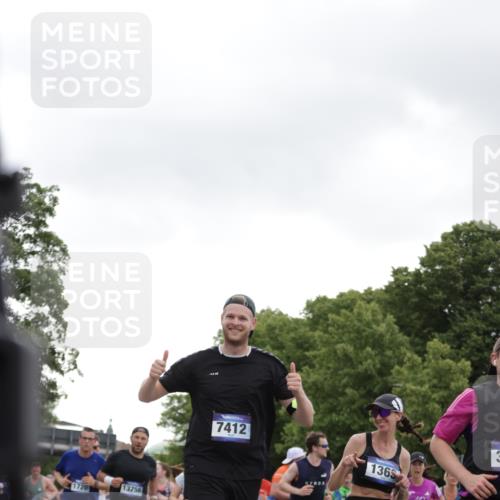29.06.2025 - hella hamburg halbmarathon Jannik Wohlers http://msf.ph/oto/8144517 29.06.2025 10:46:29 Lombardsbrücke 1073, 1286, 1363, 1720, 1999, 2162, 2211, 2320, 2327, 2556, 2665, 2981, 3277, 3406, 3407, 3823, 4202, 4296, 4342, 5111, 5114, 5700, 5796, 5953, 6485, 6496, 6740, 7412, 7827, 8486, 8553, 8684, 9050, 9092, 9139, 9243, 9743, 9758, 9949, 10514, 10515, 10591, 11618, 12140, 12258, 12630, 13195, 13756, 13757, 13885, 14011, 14181, 14680, 14891, 15806, 17288, 17356, 18315, 18403, 18881, 18924, 18950 meine-sportfotos.de