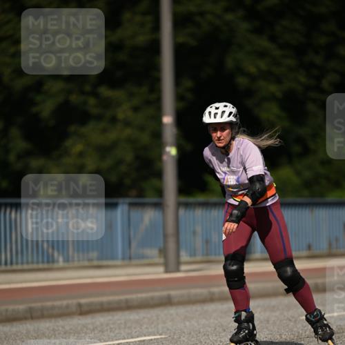 29.06.2025 - hella hamburg halbmarathon Dr. Thomas Lammeyer http://msf.ph/oto/8144540 29.06.2025 09:10:01 Kennedybrücke  meine-sportfotos.de