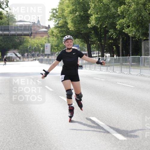 29.06.2025 - hella hamburg halbmarathon Jannik Wohlers http://msf.ph/oto/8144573 29.06.2025 09:07:41 Lombardsbrücke  meine-sportfotos.de