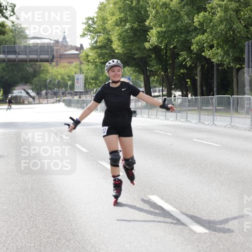 29.06.2025 - hella hamburg halbmarathon Jannik Wohlers http://msf.ph/oto/8144580 29.06.2025 09:07:41 Lombardsbrücke  meine-sportfotos.de