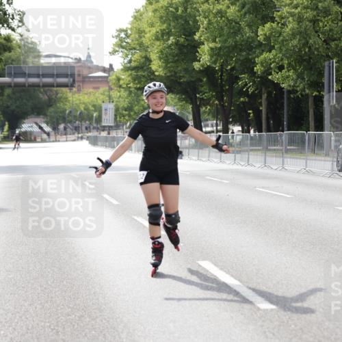 29.06.2025 - hella hamburg halbmarathon Jannik Wohlers http://msf.ph/oto/8144586 29.06.2025 09:07:41 Lombardsbrücke  meine-sportfotos.de