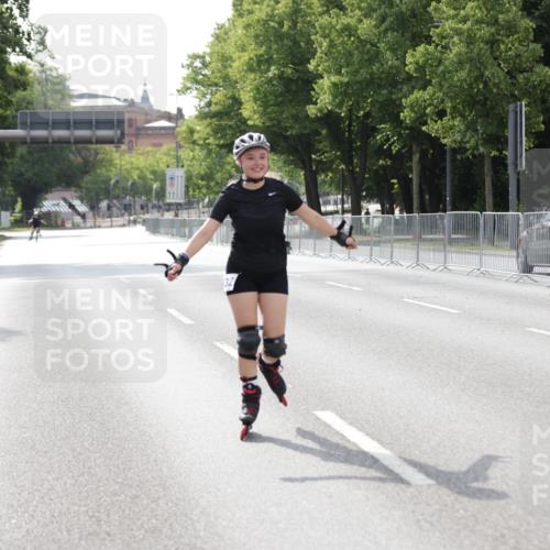 29.06.2025 - hella hamburg halbmarathon Jannik Wohlers http://msf.ph/oto/8144592 29.06.2025 09:07:41 Lombardsbrücke  meine-sportfotos.de