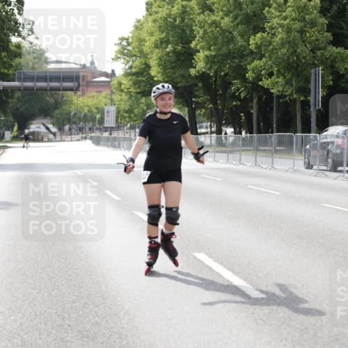 29.06.2025 - hella hamburg halbmarathon Jannik Wohlers http://msf.ph/oto/8144606 29.06.2025 09:07:41 Lombardsbrücke  meine-sportfotos.de