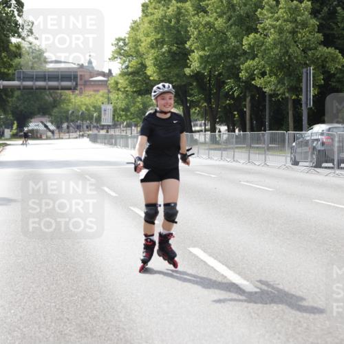 29.06.2025 - hella hamburg halbmarathon Jannik Wohlers http://msf.ph/oto/8144611 29.06.2025 09:07:41 Lombardsbrücke  meine-sportfotos.de