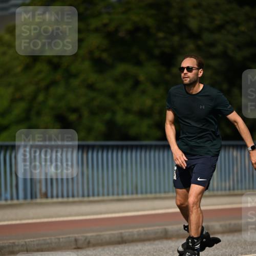 29.06.2025 - hella hamburg halbmarathon Dr. Thomas Lammeyer http://msf.ph/oto/8144613 29.06.2025 09:10:08 Kennedybrücke  meine-sportfotos.de