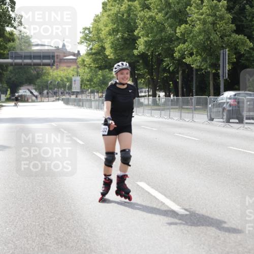 29.06.2025 - hella hamburg halbmarathon Jannik Wohlers http://msf.ph/oto/8144616 29.06.2025 09:07:41 Lombardsbrücke  meine-sportfotos.de