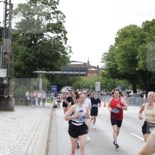 29.06.2025 - hella hamburg halbmarathon Jannik Wohlers http://msf.ph/oto/8144620 29.06.2025 10:09:42 Lombardsbrücke 1548, 3921, 5511, 7042, 7081, 7333, 7636, 8219, 8890, 9366, 9434, 9674, 10036, 10943, 11027, 12567, 16445, 16872, 17148, 18196, 18707 meine-sportfotos.de