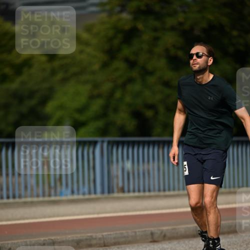 29.06.2025 - hella hamburg halbmarathon Dr. Thomas Lammeyer http://msf.ph/oto/8144624 29.06.2025 09:10:08 Kennedybrücke  meine-sportfotos.de