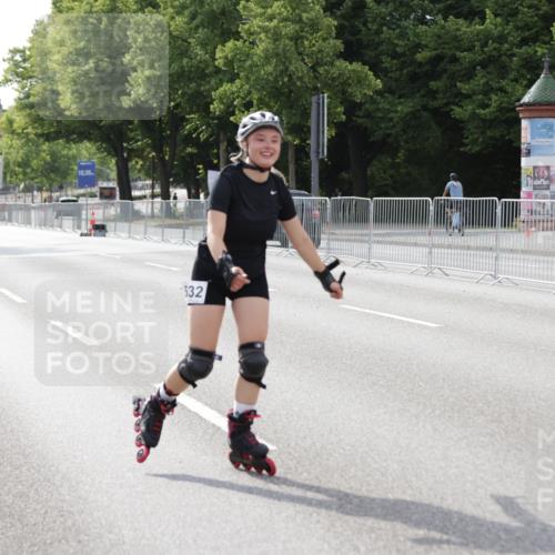 29.06.2025 - hella hamburg halbmarathon Jannik Wohlers http://msf.ph/oto/8144667 29.06.2025 09:07:42 Lombardsbrücke  meine-sportfotos.de