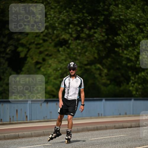 29.06.2025 - hella hamburg halbmarathon Dr. Thomas Lammeyer http://msf.ph/oto/8144692 29.06.2025 09:10:14 Kennedybrücke  meine-sportfotos.de