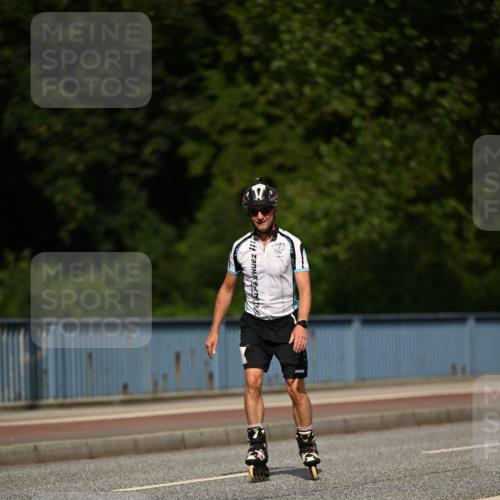29.06.2025 - hella hamburg halbmarathon Dr. Thomas Lammeyer http://msf.ph/oto/8144705 29.06.2025 09:10:14 Kennedybrücke  meine-sportfotos.de