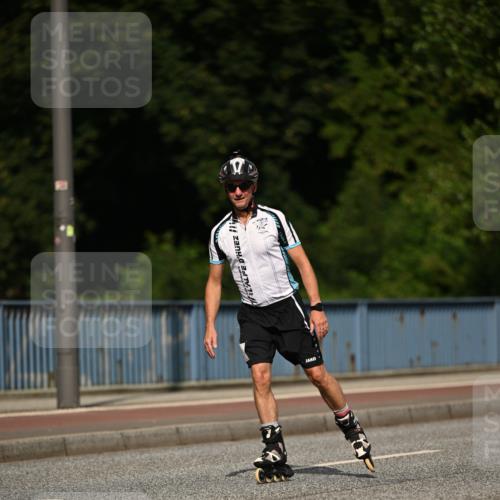 29.06.2025 - hella hamburg halbmarathon Dr. Thomas Lammeyer http://msf.ph/oto/8144740 29.06.2025 09:10:15 Kennedybrücke  meine-sportfotos.de