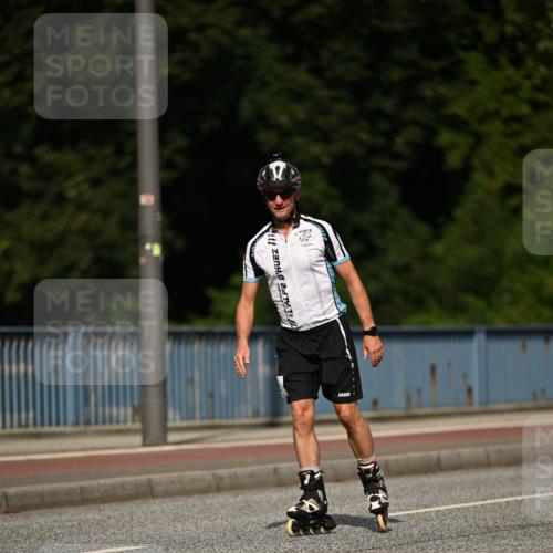 29.06.2025 - hella hamburg halbmarathon Dr. Thomas Lammeyer http://msf.ph/oto/8144750 29.06.2025 09:10:15 Kennedybrücke  meine-sportfotos.de