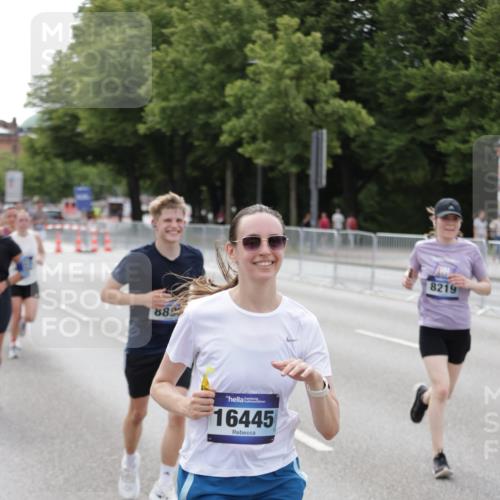 29.06.2025 - hella hamburg halbmarathon Jannik Wohlers http://msf.ph/oto/8144774 29.06.2025 10:09:46 Lombardsbrücke 1548, 3921, 5511, 7042, 7081, 7333, 7636, 8219, 8890, 9366, 9434, 9674, 10036, 10943, 11027, 16445, 16872, 17148, 18196 meine-sportfotos.de