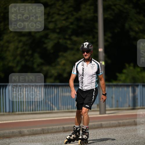 29.06.2025 - hella hamburg halbmarathon Dr. Thomas Lammeyer http://msf.ph/oto/8144778 29.06.2025 09:10:15 Kennedybrücke  meine-sportfotos.de