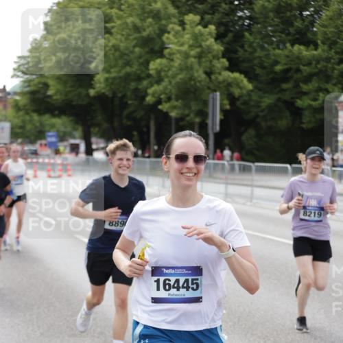 29.06.2025 - hella hamburg halbmarathon Jannik Wohlers http://msf.ph/oto/8144779 29.06.2025 10:09:46 Lombardsbrücke 1548, 3921, 5511, 7042, 7081, 7333, 7636, 8219, 8890, 9366, 9434, 9674, 10036, 10943, 11027, 16445, 16872, 17148, 18196 meine-sportfotos.de