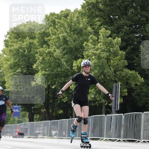 29.06.2025 - hella hamburg halbmarathon Jannik Wohlers http://msf.ph/oto/8144780 29.06.2025 09:08:05 Lombardsbrücke  meine-sportfotos.de