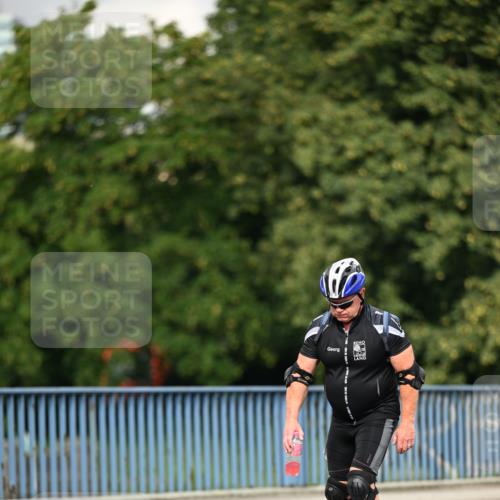29.06.2025 - hella hamburg halbmarathon Dr. Thomas Lammeyer http://msf.ph/oto/8144784 29.06.2025 09:12:59 Kennedybrücke  meine-sportfotos.de