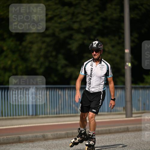 29.06.2025 - hella hamburg halbmarathon Dr. Thomas Lammeyer http://msf.ph/oto/8144789 29.06.2025 09:10:15 Kennedybrücke  meine-sportfotos.de