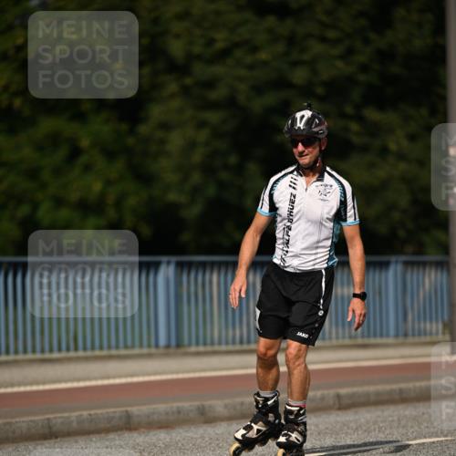 29.06.2025 - hella hamburg halbmarathon Dr. Thomas Lammeyer http://msf.ph/oto/8144799 29.06.2025 09:10:15 Kennedybrücke  meine-sportfotos.de