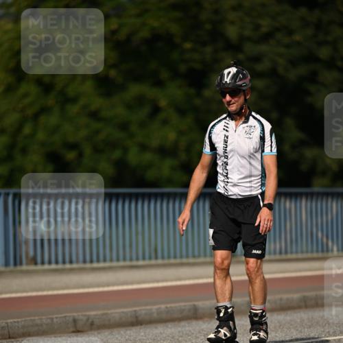 29.06.2025 - hella hamburg halbmarathon Dr. Thomas Lammeyer http://msf.ph/oto/8144815 29.06.2025 09:10:16 Kennedybrücke  meine-sportfotos.de
