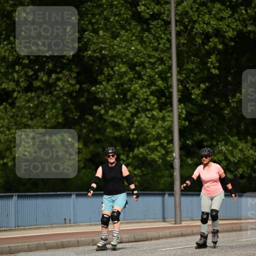 29.06.2025 - hella hamburg halbmarathon Dr. Thomas Lammeyer http://msf.ph/oto/8144854 29.06.2025 09:13:09 Kennedybrücke  meine-sportfotos.de