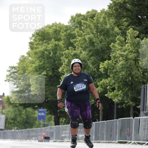 29.06.2025 - hella hamburg halbmarathon Jannik Wohlers http://msf.ph/oto/8144904 29.06.2025 09:08:07 Lombardsbrücke  meine-sportfotos.de